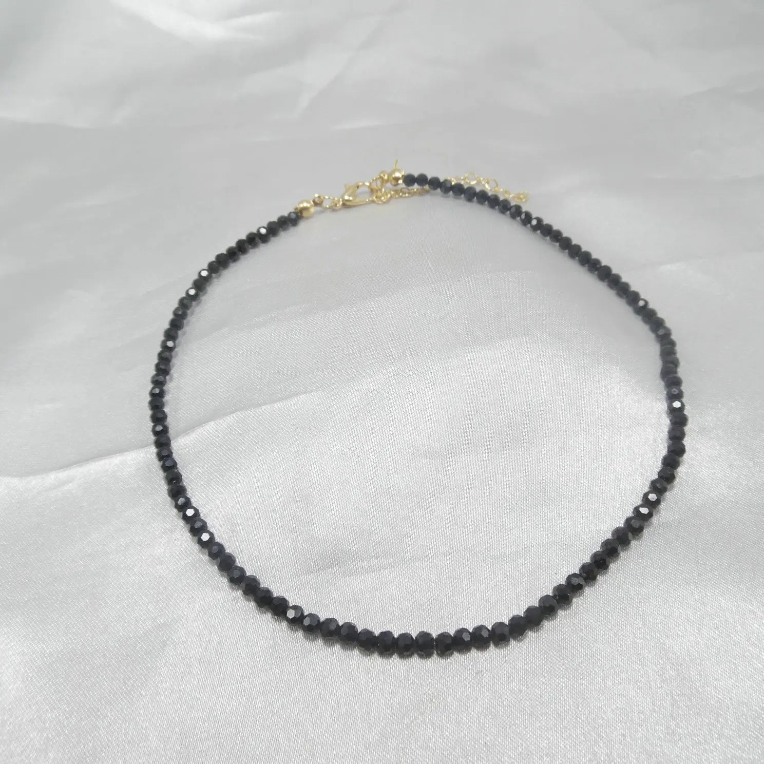 Women's black bead choker necklace, simple fashion jewelry for parties - Women's Glam Universe