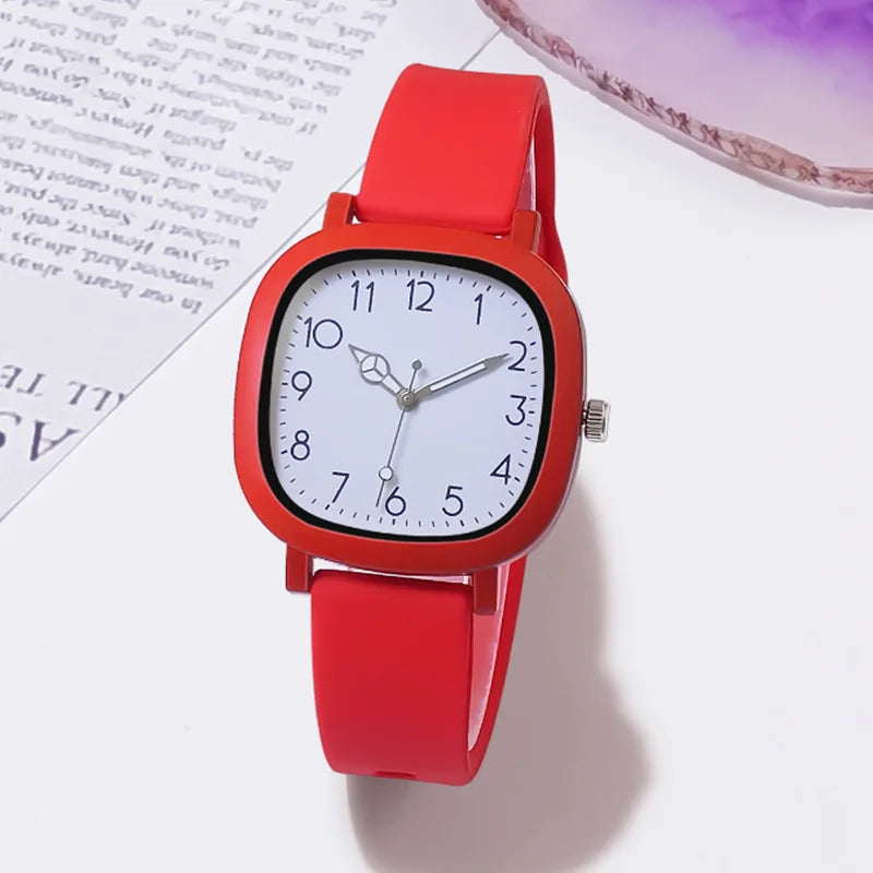 Women's fashion square quartz watch with silicone strap, student wristwatch - Women's Glam Universe